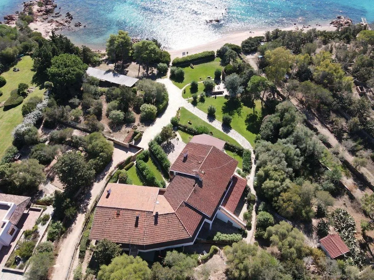 Baia Dorata Beach Apartment Porto Istana