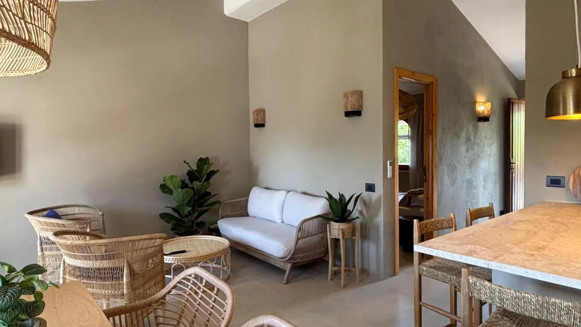 Baia Dorata Beach Apartments Porto Istana 0*,  Italien