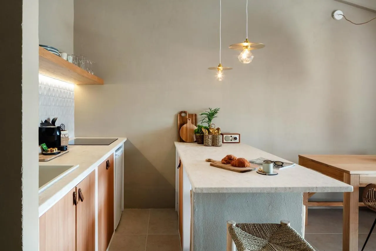 Baia Dorata Beach Apartment Porto Istana
