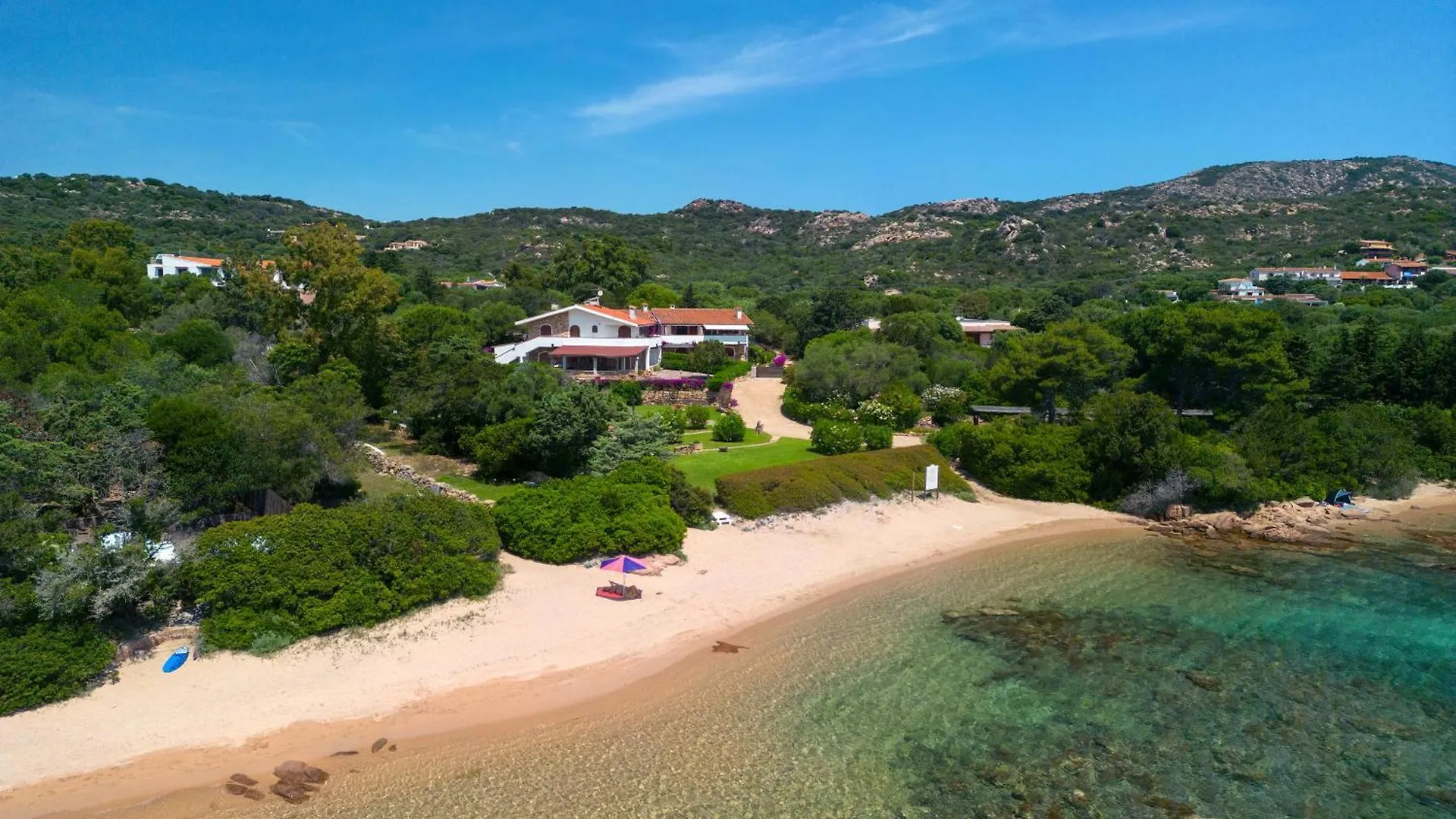 Baia Dorata Beach Apartment Porto Istana