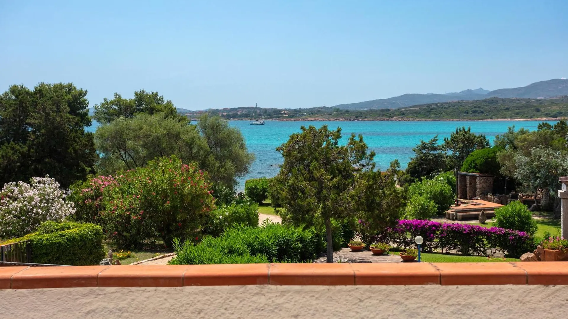 Baia Dorata Beach Apartment Porto Istana