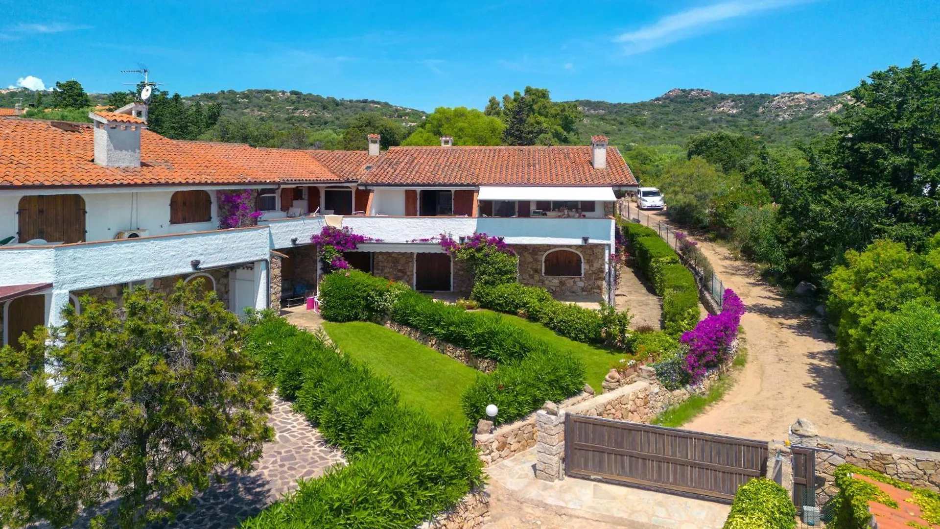 Baia Dorata Beach Apartment Porto Istana