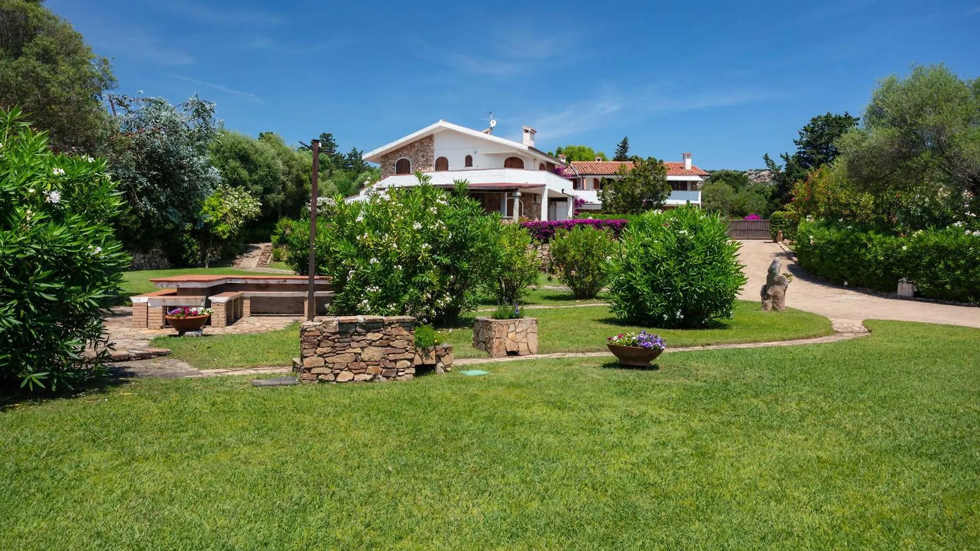 Baia Dorata Beach Apartment Porto Istana