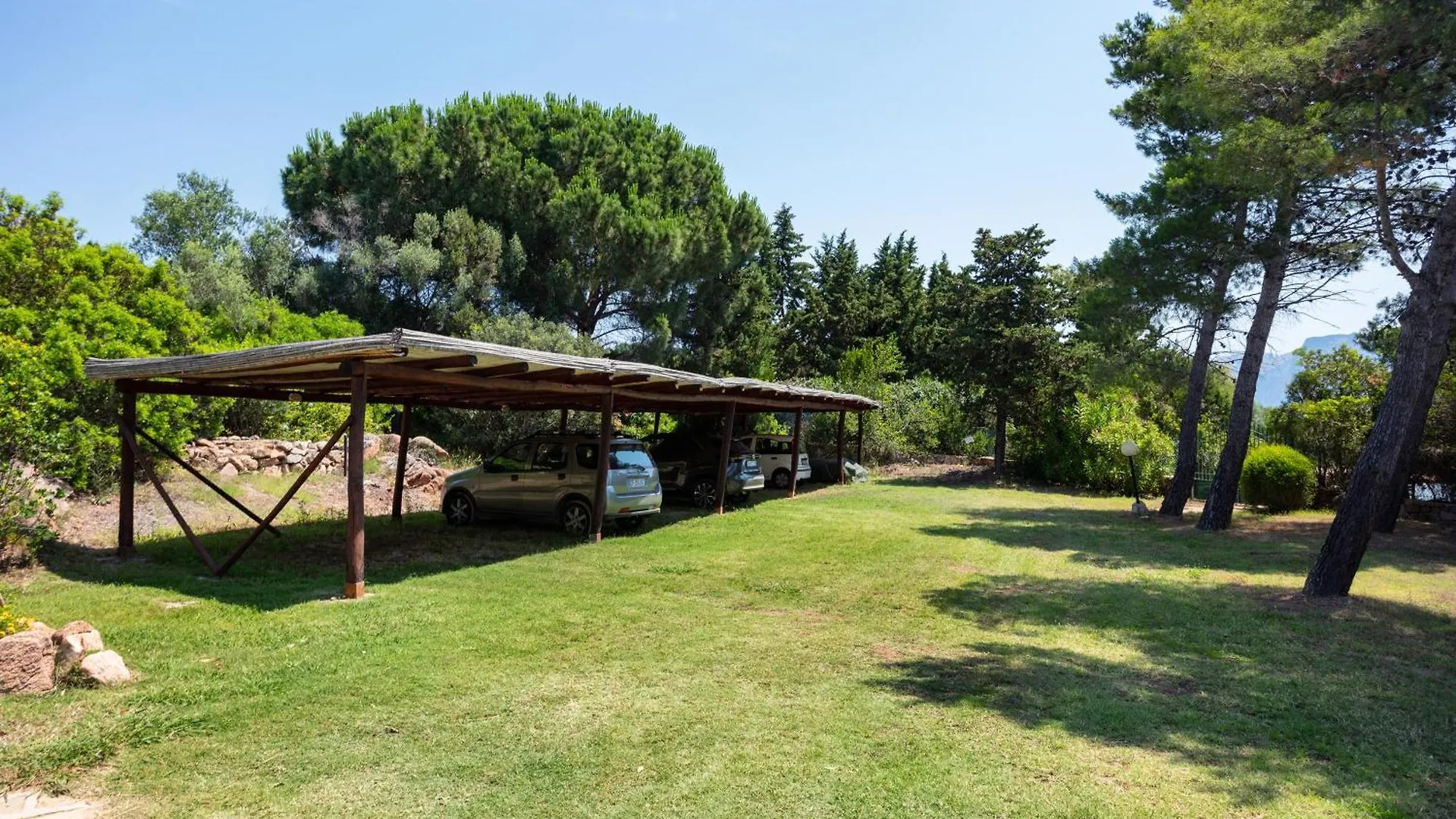 Baia Dorata Beach Apartment Porto Istana Italy
